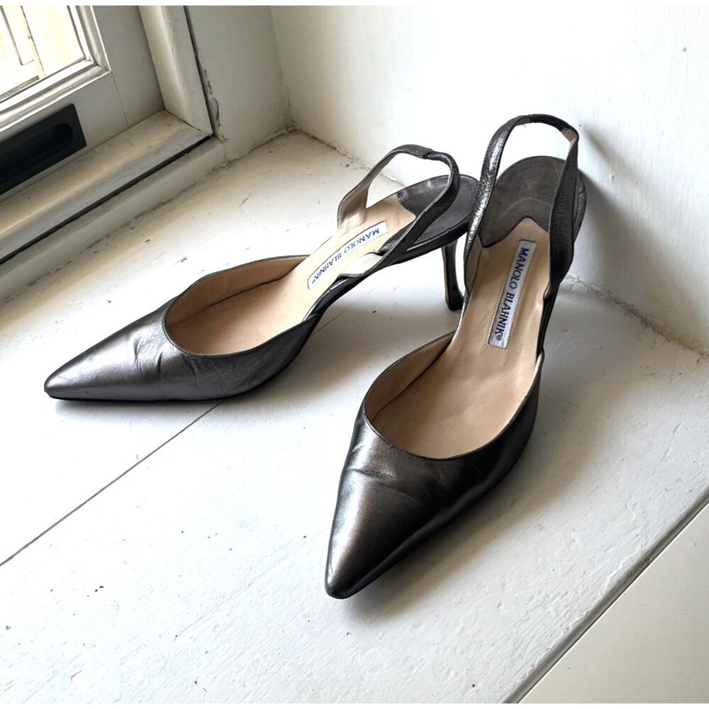 Manolo Blahnik 40/US 10 Carolyne Metallic Pewter Leather Slingback Pumps